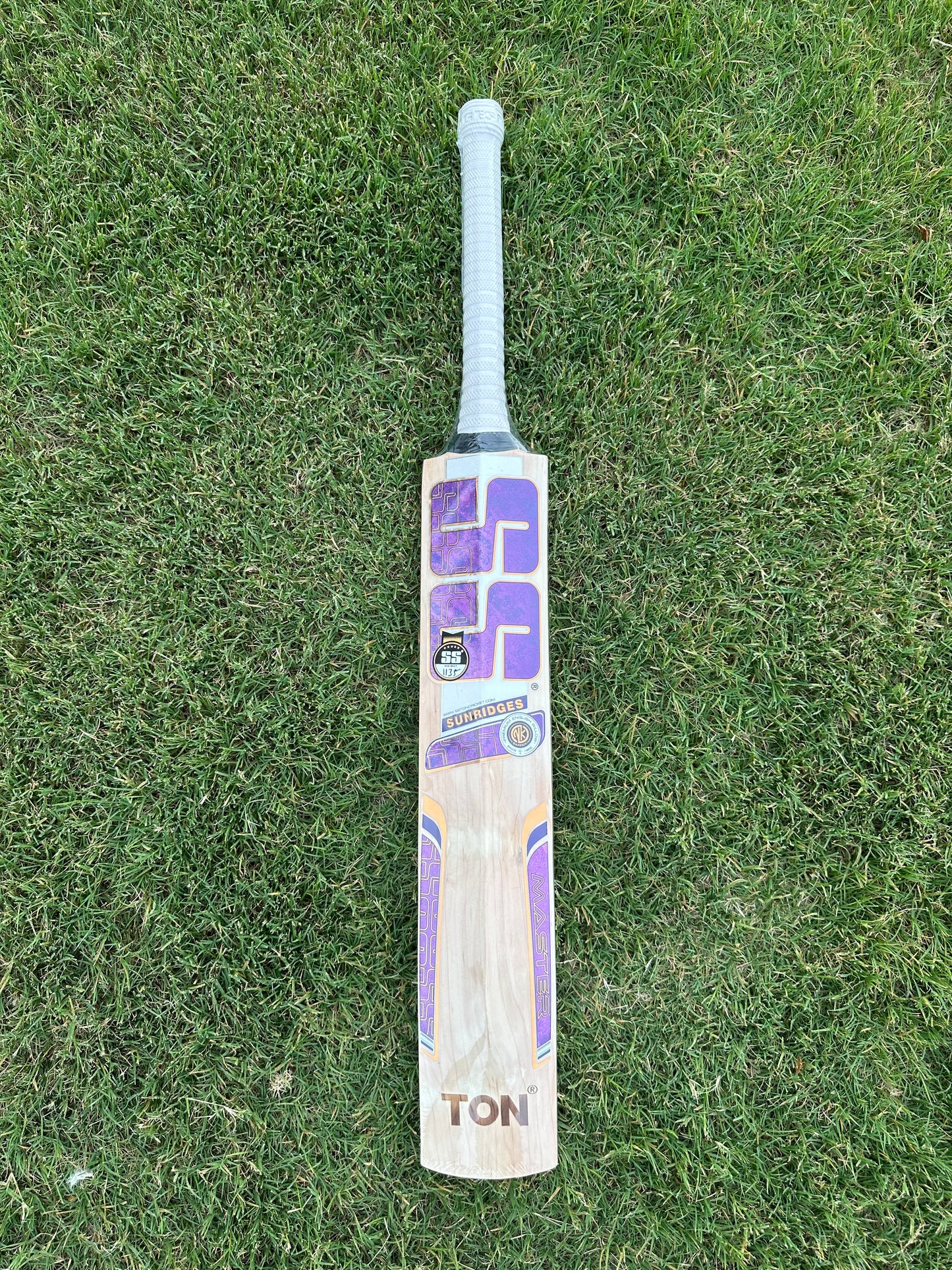 SS Master 500 English Willow Cricket Bat