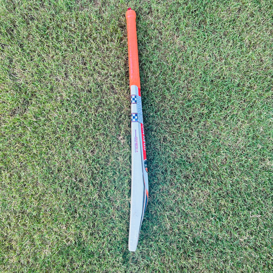 Gray-Nicolls Vapour Ignite English Willow Cricket Bat