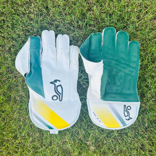 Kookaburra Pro 3.0 Wicket Keeping Gloves