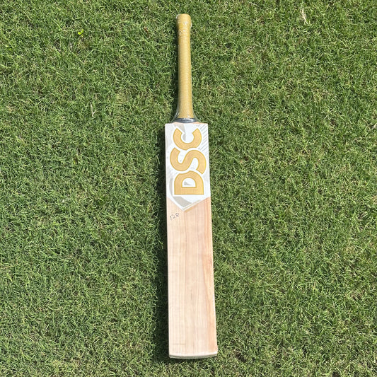 DSC Eureka Jolt English Willow Cricket Bat