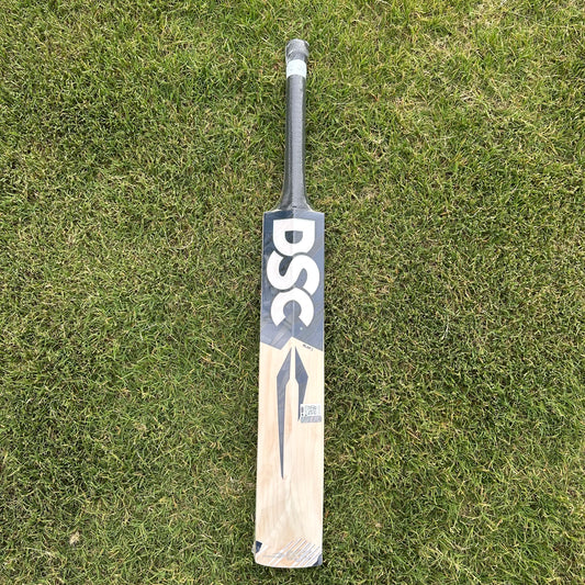 DSC Black 5 English Willow Cricket Bat - 1120g