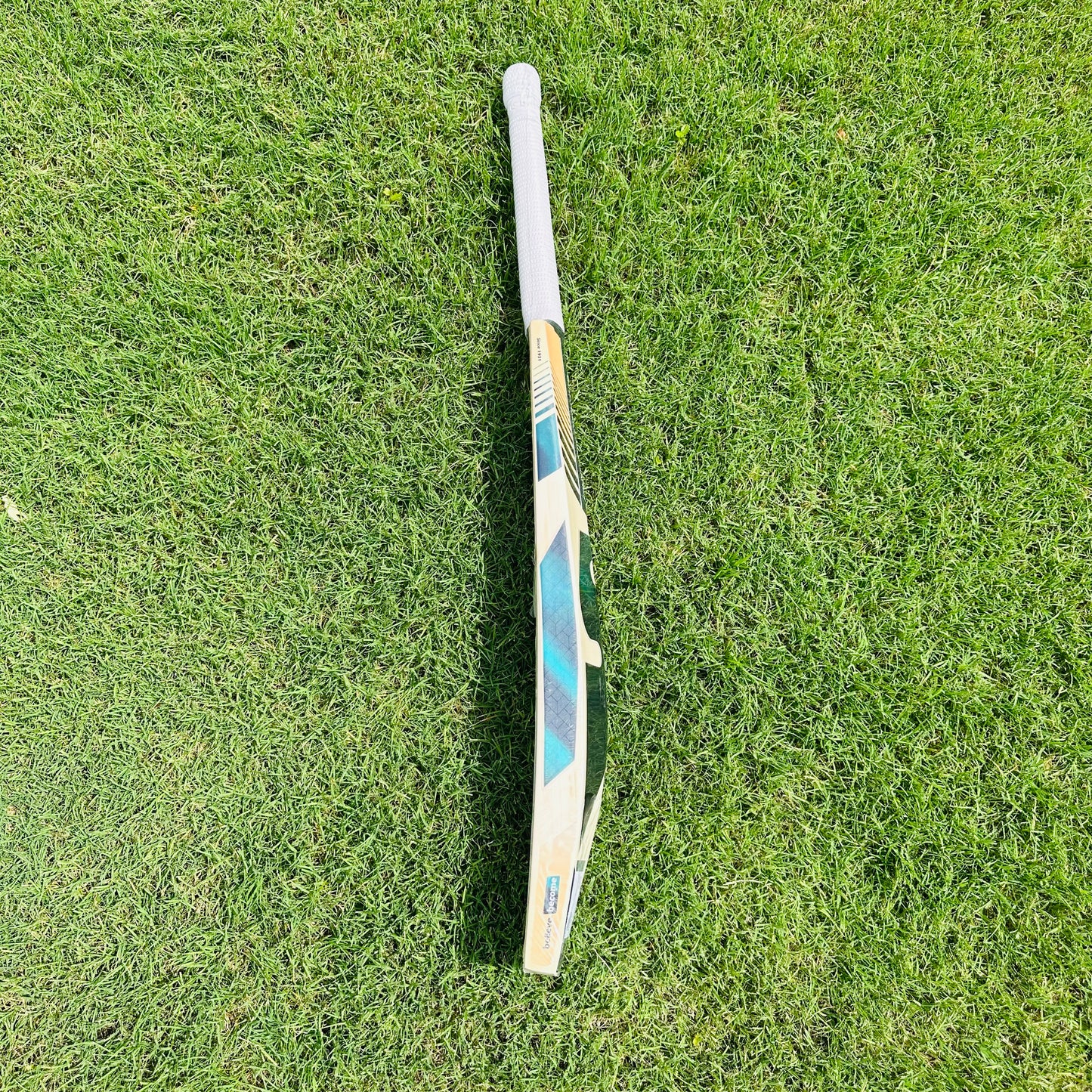 SG Skipper Xtreme English Willow Cricket Bat