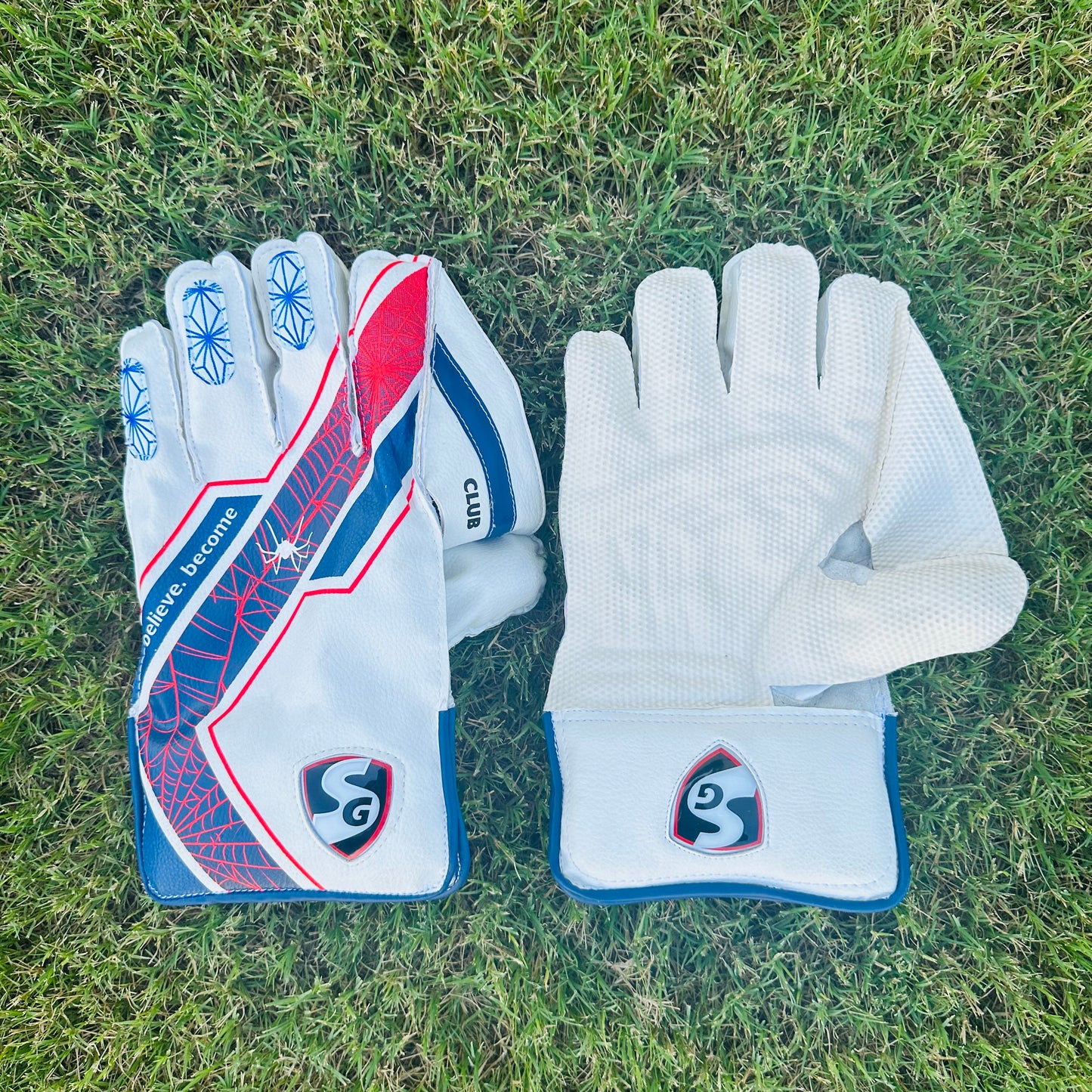 SG Club Wicket Keeping Gloves